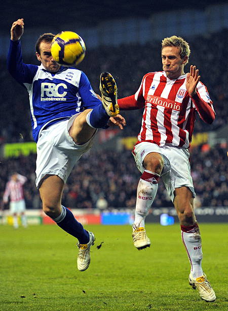 雷丁试图通 雷丁试图通