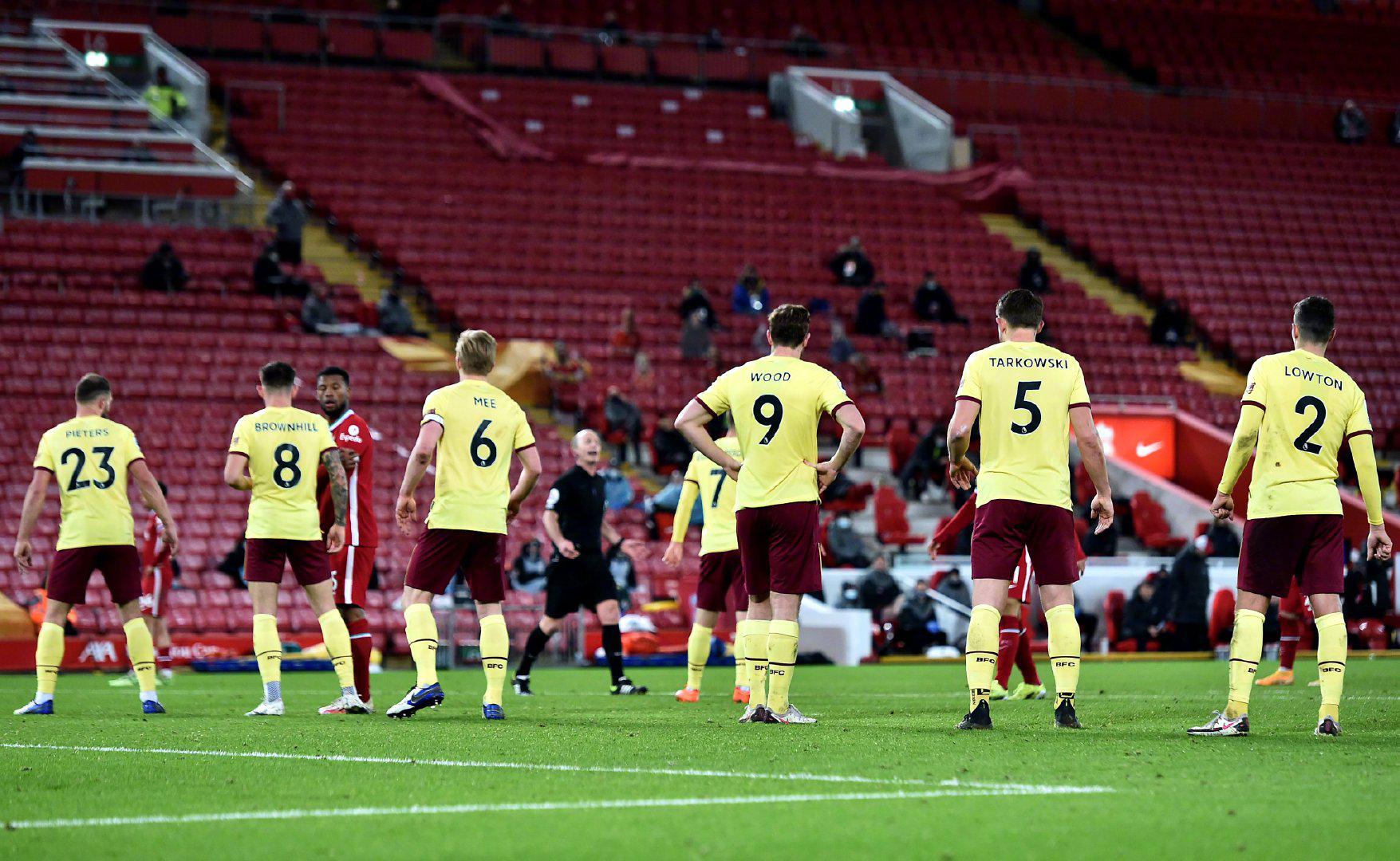 多夫比克的 多夫比克的